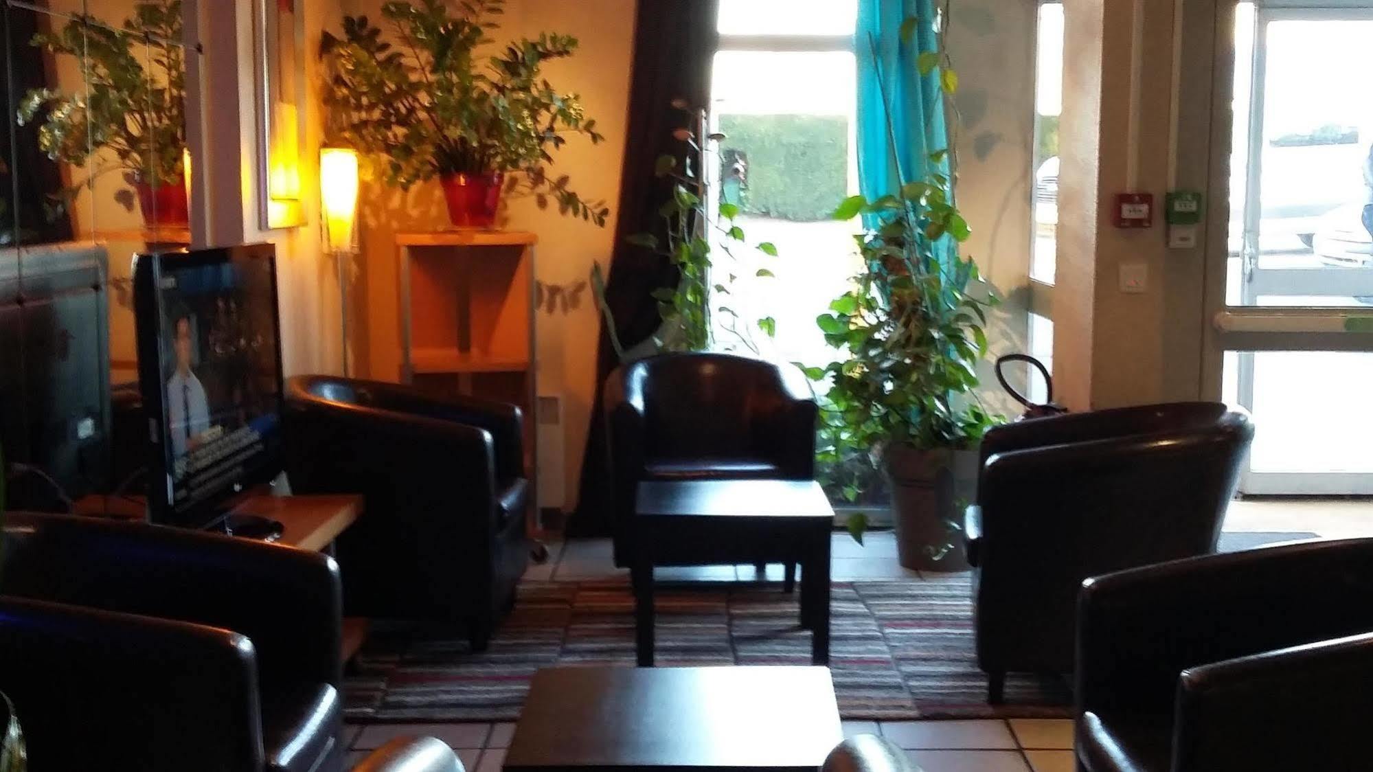 Ibis Budget Chilly-Mazarin Les Champarts מראה חיצוני תמונה